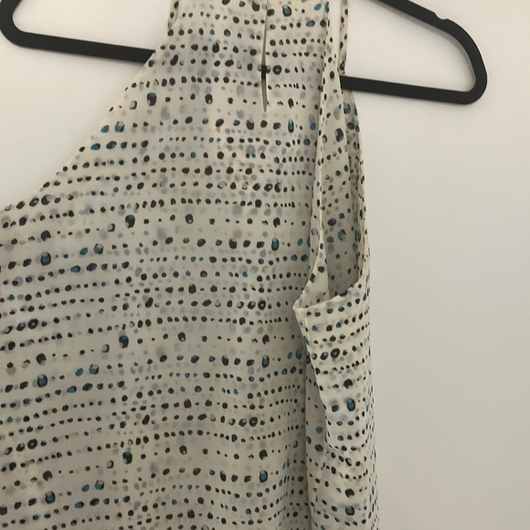 2/$40 BANANA REPUBLIC White High Neck top - Picture 3 of 3